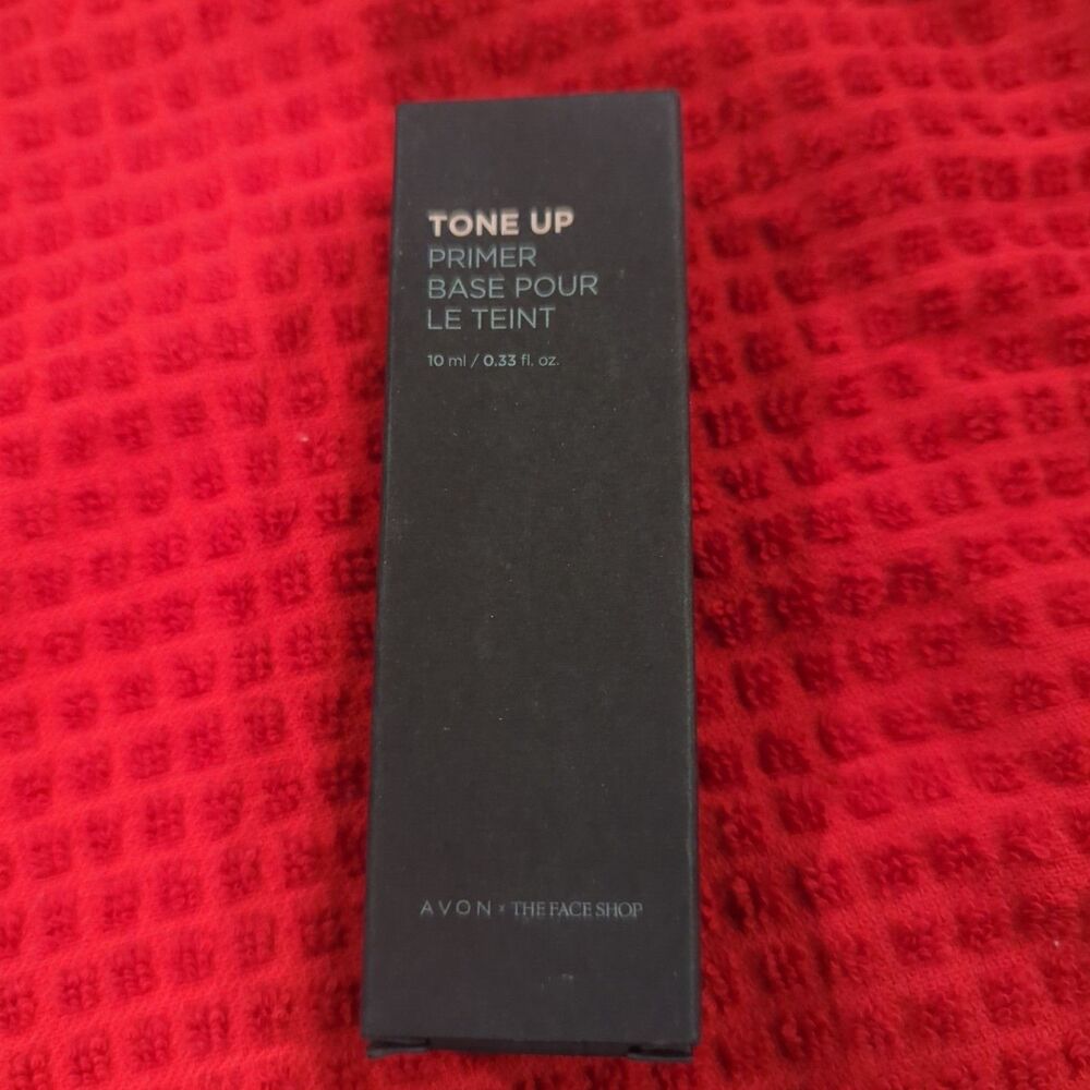 new Avon The Face Shop Tone Up Primer base tint - mint .33
